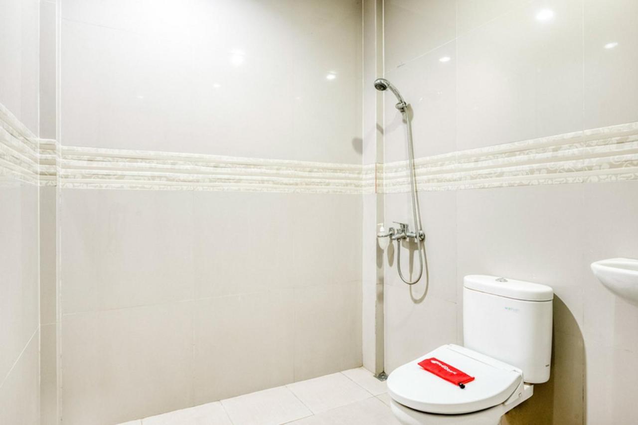 Hotel Reddoorz Syariah @ Jalan Simpang Gajayana Malang Zewnętrze zdjęcie